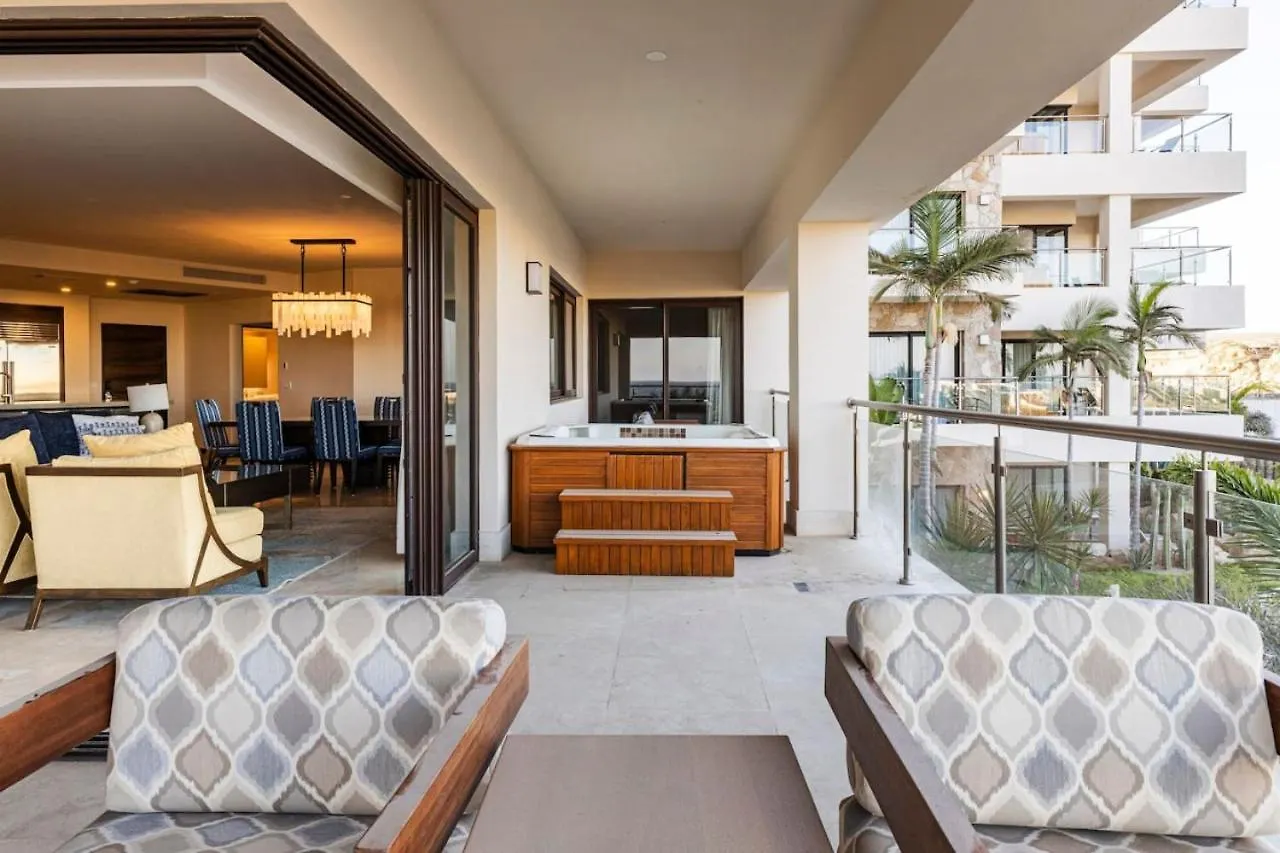Beachfront Condo - Hot Tub Κάβο σαν Λούκας